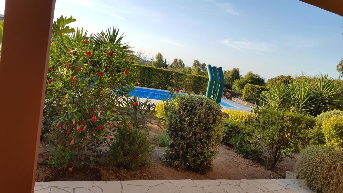 Appartamento In Splendido E Riservato Villaggio, Marina Di Tertenìa Buitenkant foto