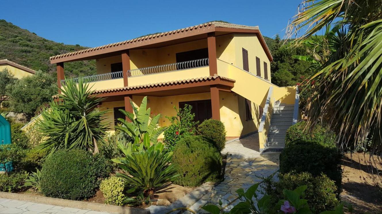 Appartamento In Splendido E Riservato Villaggio, Marina Di Tertenìa Buitenkant foto