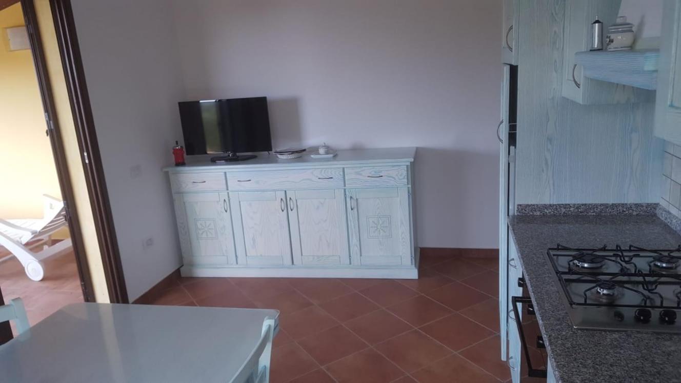 Appartamento In Splendido E Riservato Villaggio, Marina Di Tertenìa Buitenkant foto